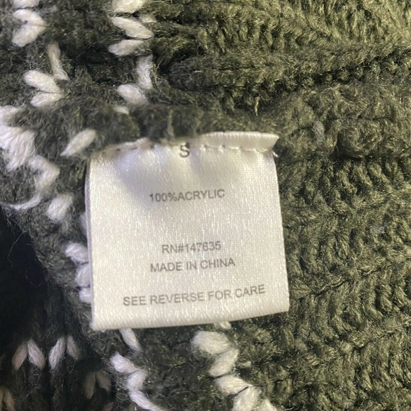 Romeo & Juliet Couture Acrylic Pullover SZ Small Green White Holiday Christmas - Picture 5 of 5